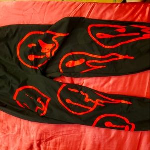 Pants with melting faces